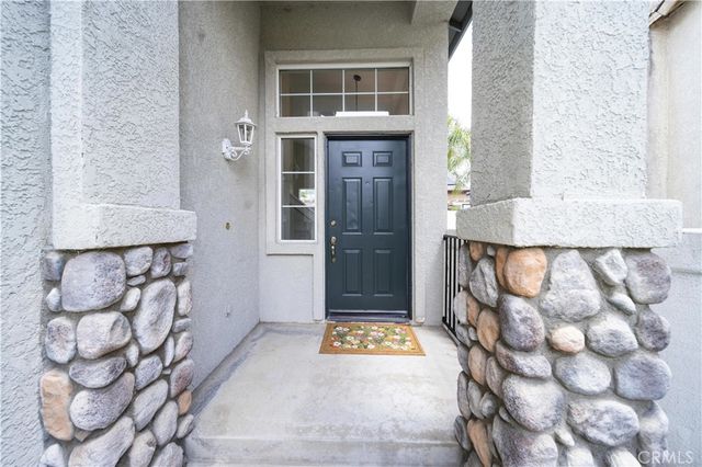 877 Willowcreek, Corona, CA 92878