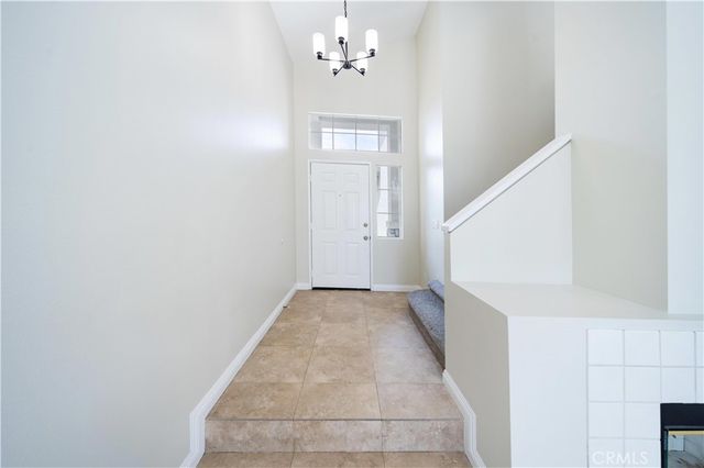 877 Willowcreek, Corona, CA 92878