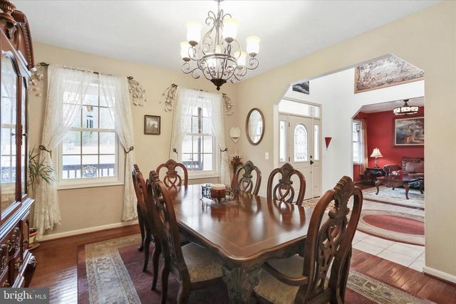 96 CASTLE MOUNTAIN RD, Castleton, VA 22716