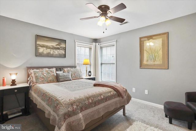 96 CASTLE MOUNTAIN RD, Castleton, VA 22716