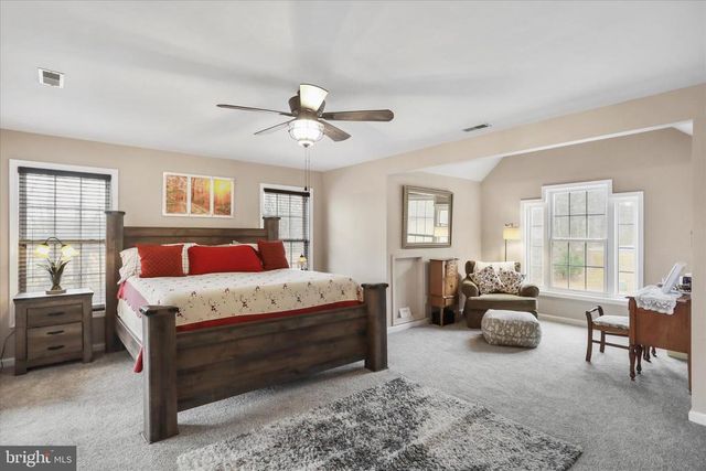 96 CASTLE MOUNTAIN RD, Castleton, VA 22716