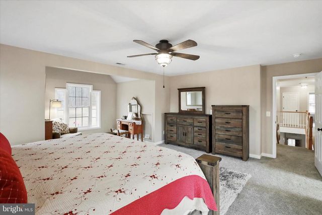 96 CASTLE MOUNTAIN RD, Castleton, VA 22716