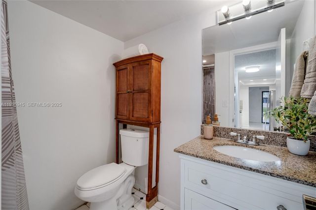 11483 SW 109th RD 2E, Miami, FL 33176