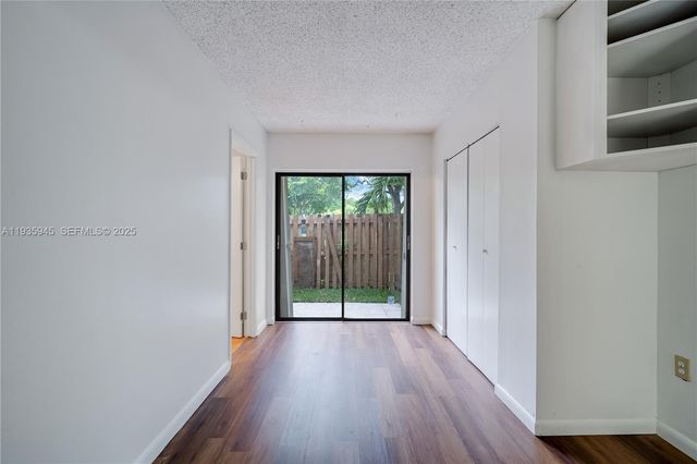 11483 SW 109th RD 2E, Miami, FL 33176