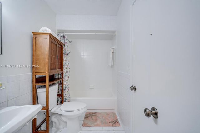 11483 SW 109th RD 2E, Miami, FL 33176