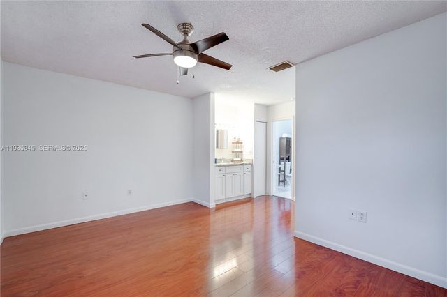 11483 SW 109th RD 2E, Miami, FL 33176