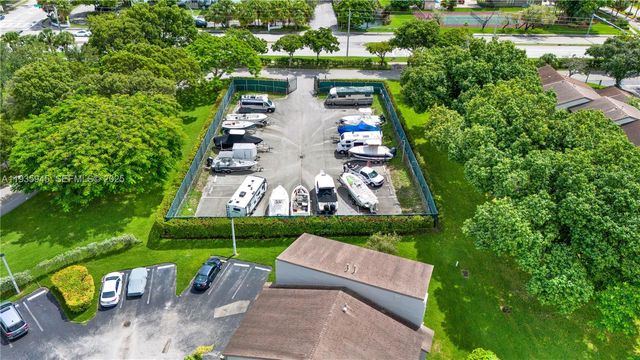 11483 SW 109th RD 2E, Miami, FL 33176