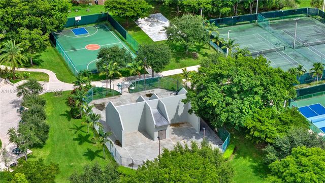 11483 SW 109th RD 2E, Miami, FL 33176