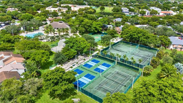 11483 SW 109th RD 2E, Miami, FL 33176