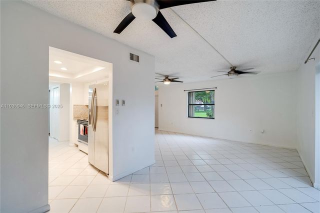 11483 SW 109th RD 2E, Miami, FL 33176