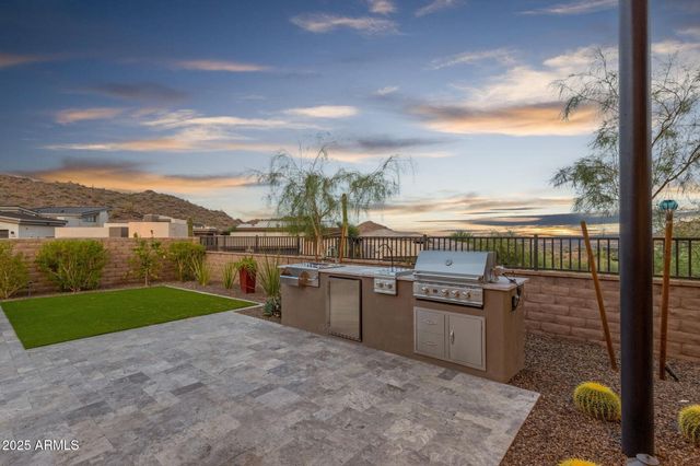 14395 N VALENCIA Drive, Fountain Hills, AZ 85268
