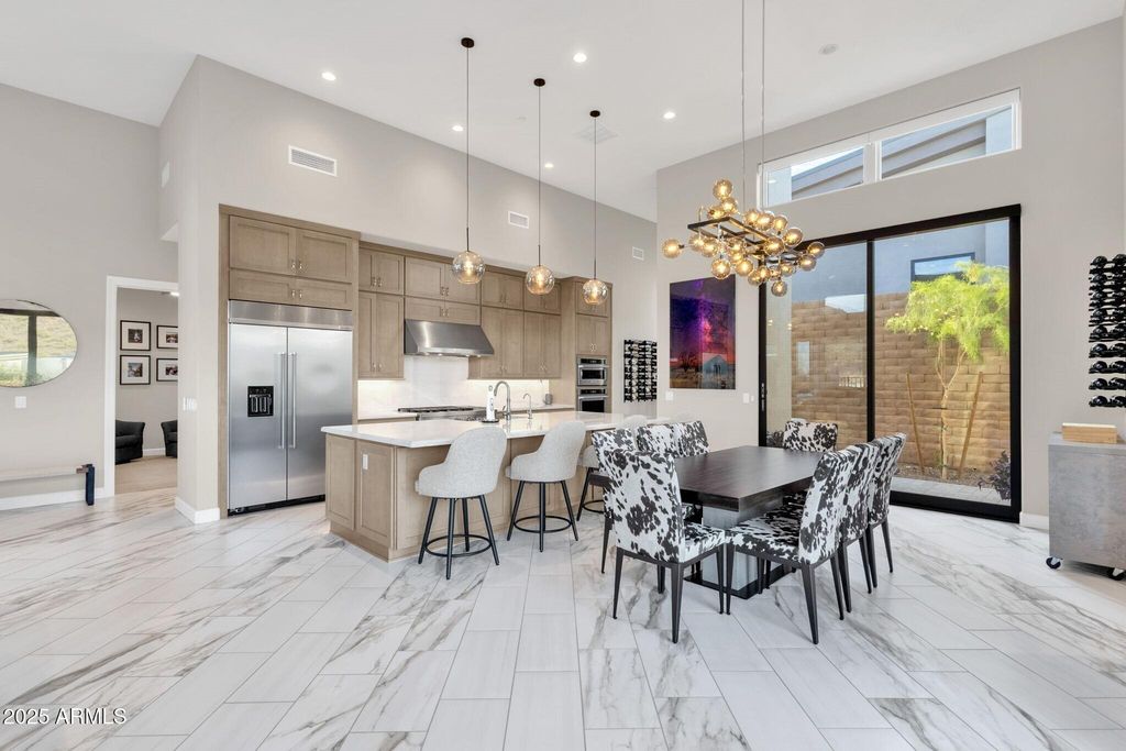 Image 13 of property listing at 14395 N VALENCIA Drive, Fountain Hills, AZ 85268