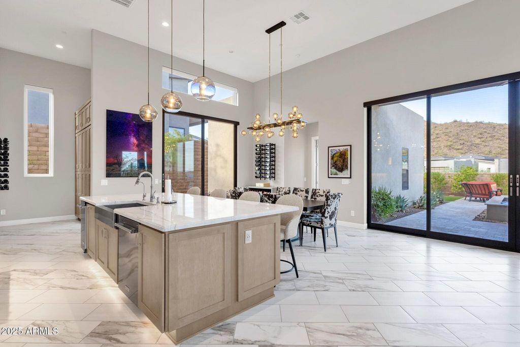Image 15 of property listing at 14395 N VALENCIA Drive, Fountain Hills, AZ 85268
