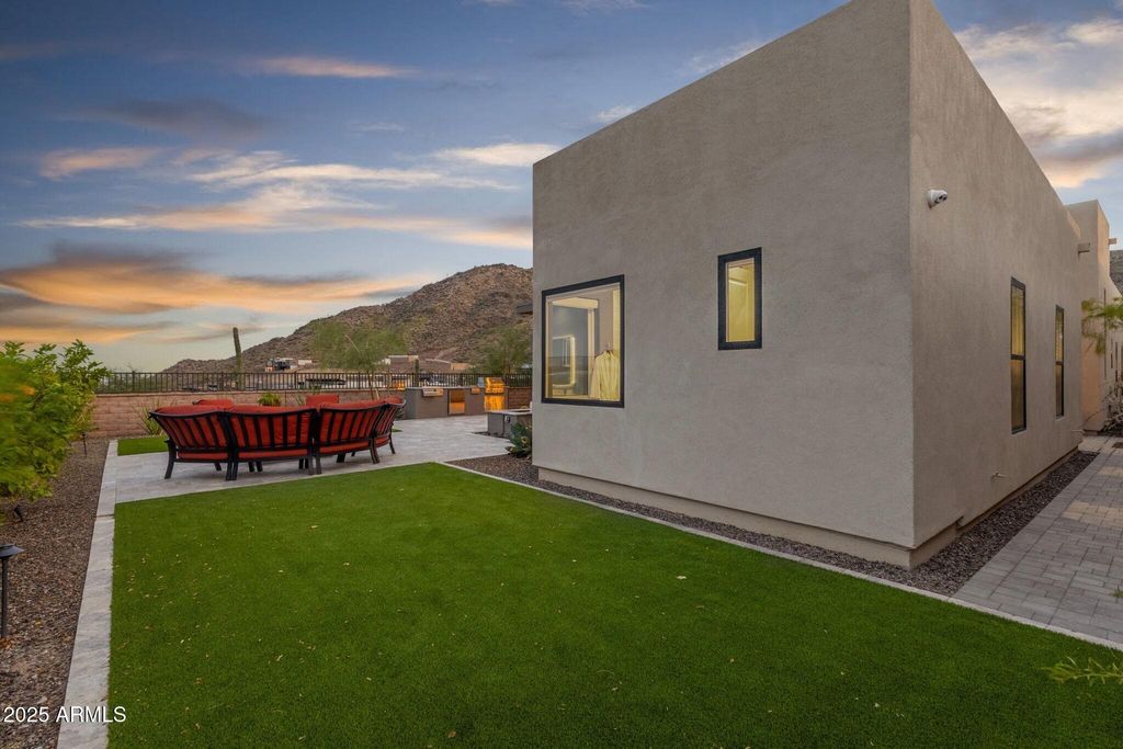 Image 56 of property listing at 14395 N VALENCIA Drive, Fountain Hills, AZ 85268