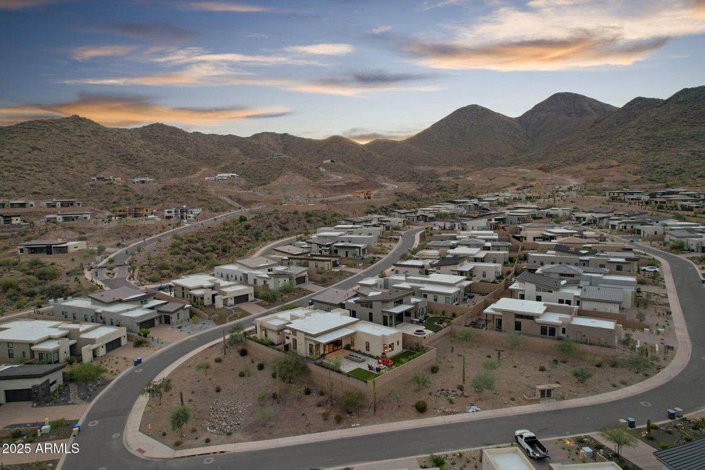 Image 63 of property listing at 14395 N VALENCIA Drive, Fountain Hills, AZ 85268