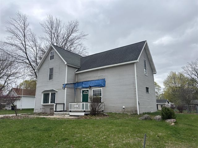 206 E 6th Street, Marion, MI 49665