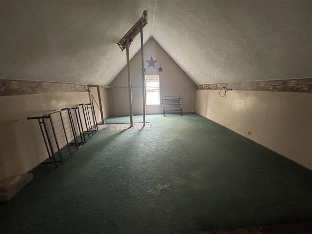 206 E 6th Street, Marion, MI 49665