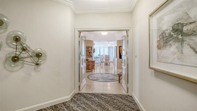 535 SANCTUARY DRIVE A401, Longboat Key, FL 34228