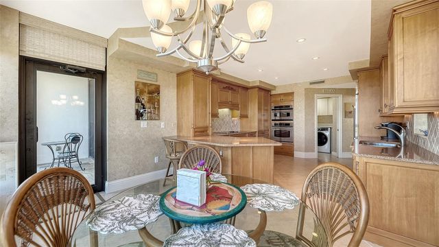 535 SANCTUARY DRIVE A401, Longboat Key, FL 34228