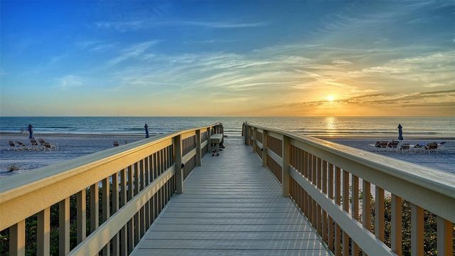 535 SANCTUARY DRIVE A401, Longboat Key, FL 34228