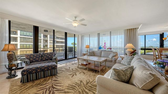 535 SANCTUARY DRIVE A401, Longboat Key, FL 34228