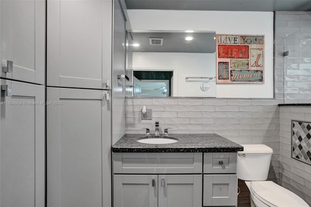 1380 NW 70th Ter, Margate, FL 33063