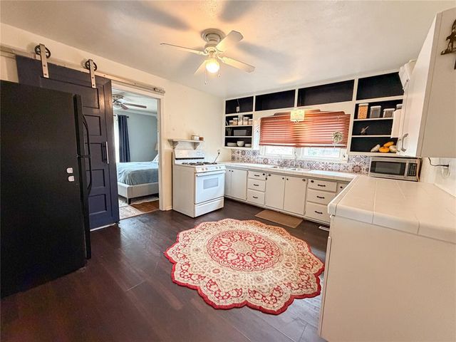 1215 N Walnut Street, Guthrie, OK 73044