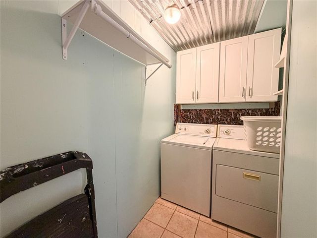 1215 N Walnut Street, Guthrie, OK 73044