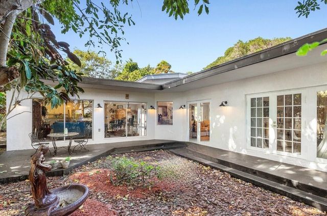 800 Lagoon Lane, Lantana, FL 33462