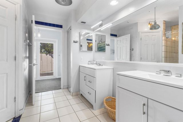 800 Lagoon Lane, Lantana, FL 33462