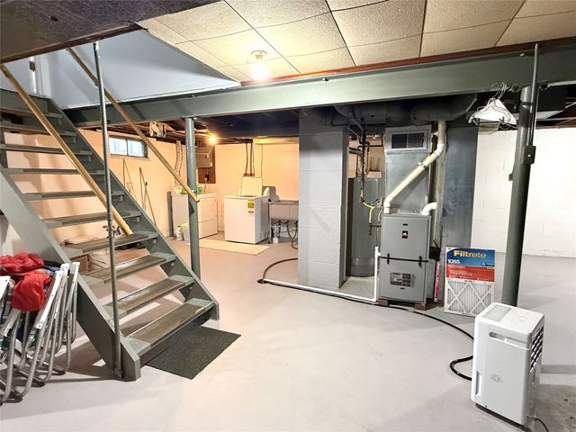 341 W 29TH Street, Erie, PA 16508