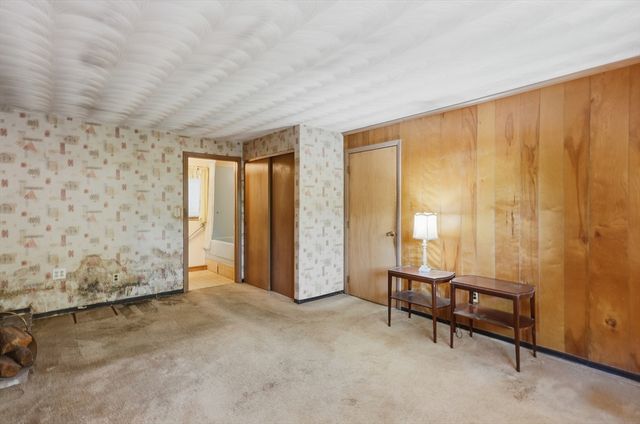 4 Porter Road, Chelmsford, MA 01824