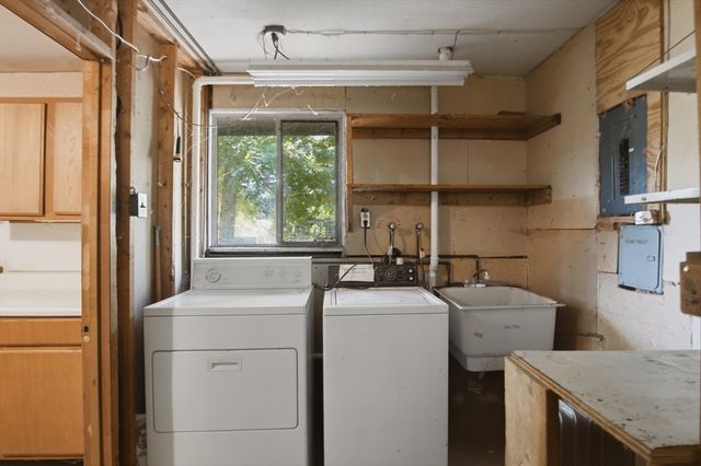 4 Porter Road, Chelmsford, MA 01824
