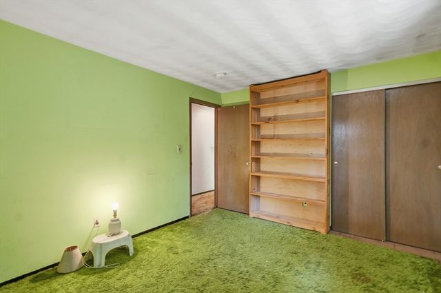 4 Porter Road, Chelmsford, MA 01824