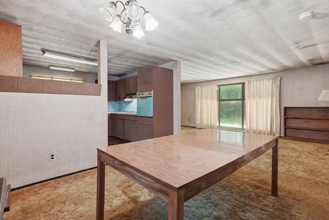 4 Porter Road, Chelmsford, MA 01824