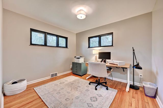 1083 Montague Road, Park Hills, KY 41011