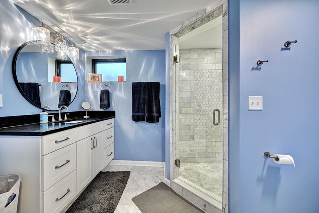 1083 Montague Road, Park Hills, KY 41011