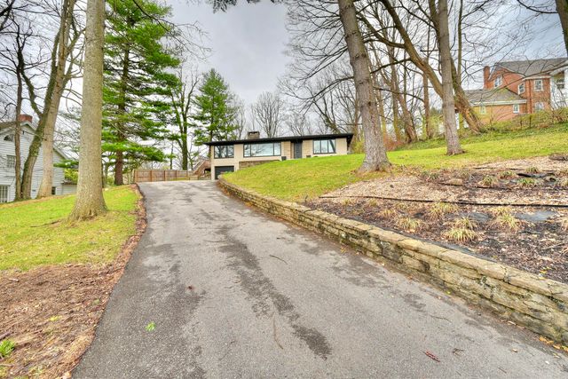 1083 Montague Road, Park Hills, KY 41011