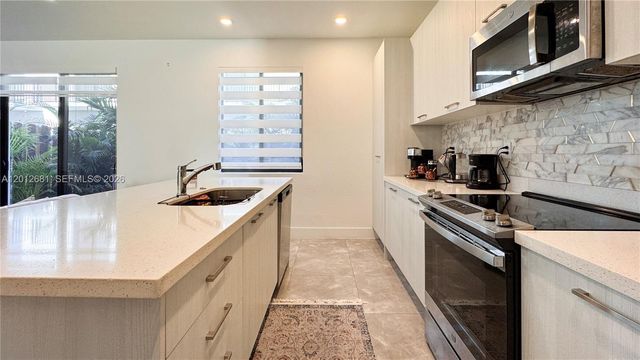 13659 SW 158th Ave, Miami, FL 33196