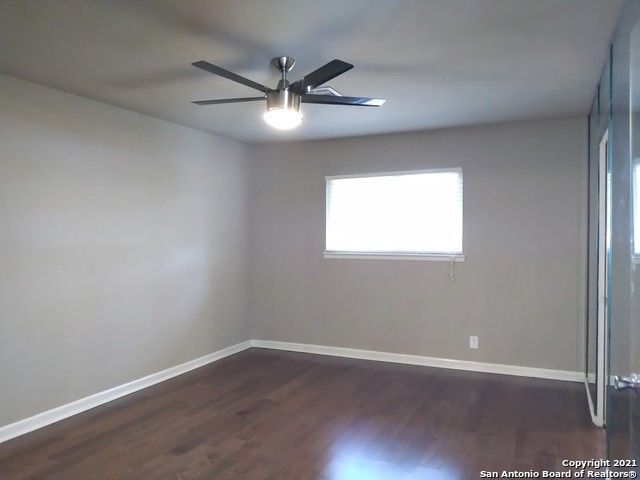 219 Rua De Matta St, San Antonio, TX 78232