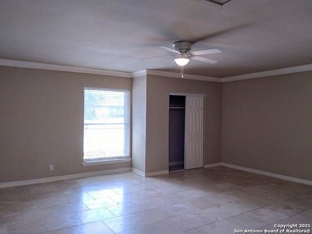 219 Rua De Matta St, San Antonio, TX 78232