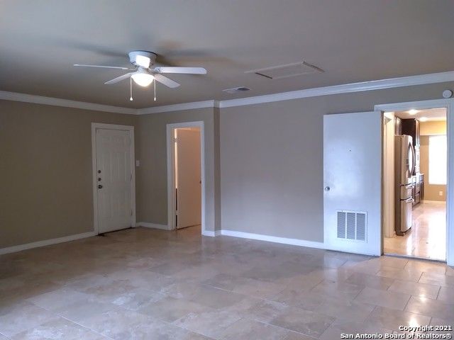 219 Rua De Matta St, San Antonio, TX 78232