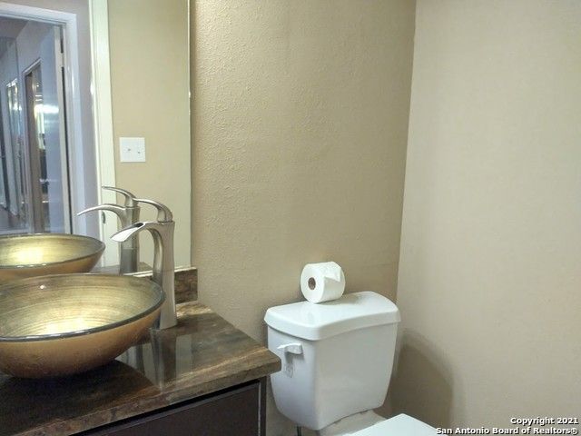 219 Rua De Matta St, San Antonio, TX 78232
