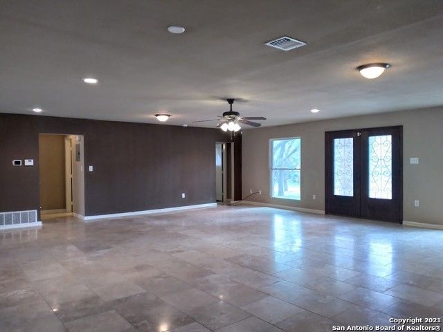219 Rua De Matta St, San Antonio, TX 78232