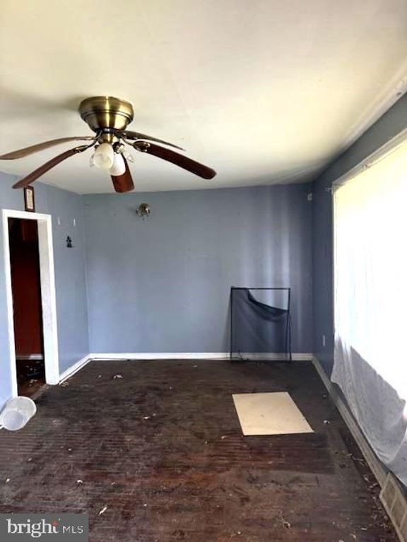 4 MARK DRIVE, New Castle, DE 19720