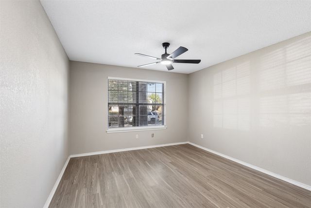 2706 Bridge Lake Drive, Irving, TX 75060