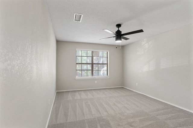 2706 Bridge Lake Drive, Irving, TX 75060