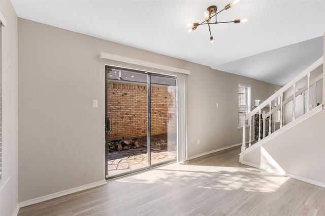 2706 Bridge Lake Drive, Irving, TX 75060