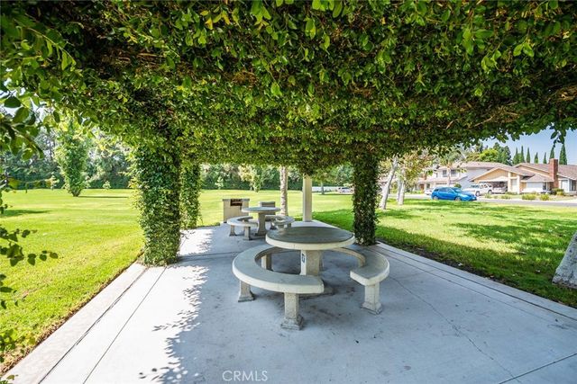 16 Woodpine Drive, Irvine, CA 92604