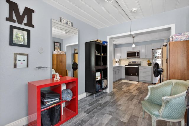 2811 NE 9th Terrace, Pompano Beach, FL 33064